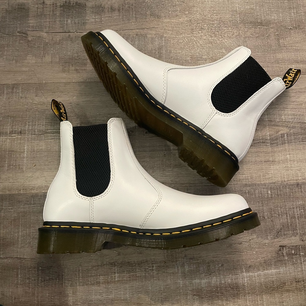 Dr. Marten’s 2976 Chelsea Boots